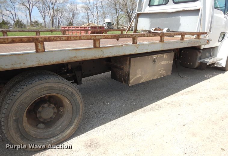 image for item DF6776 2001 Sterling Acterra  rollback truck