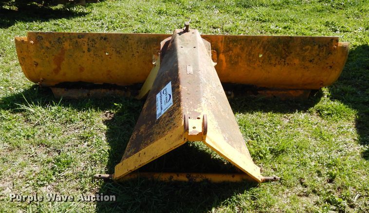 image for item DF6779 John Deere blade