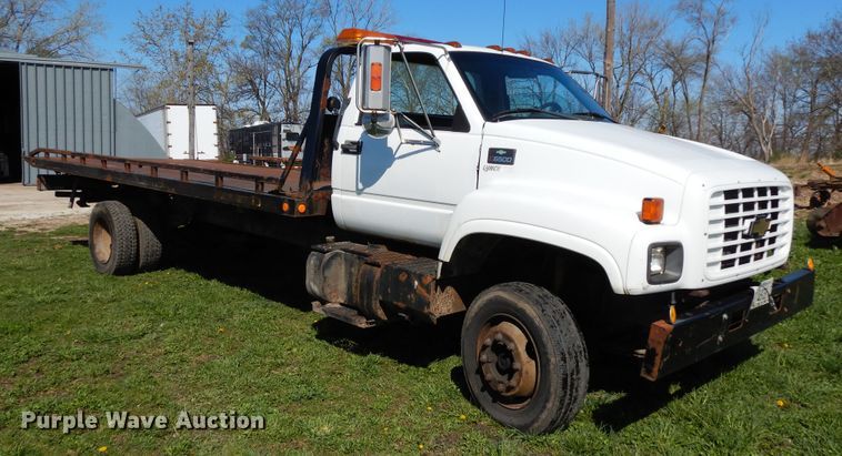 image for item DF6783 2002 Chevrolet C6500  rollback truck