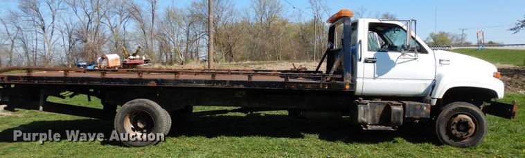 image for item DF6783 2002 Chevrolet C6500  rollback truck