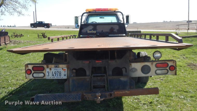 image for item DF6783 2002 Chevrolet C6500  rollback truck