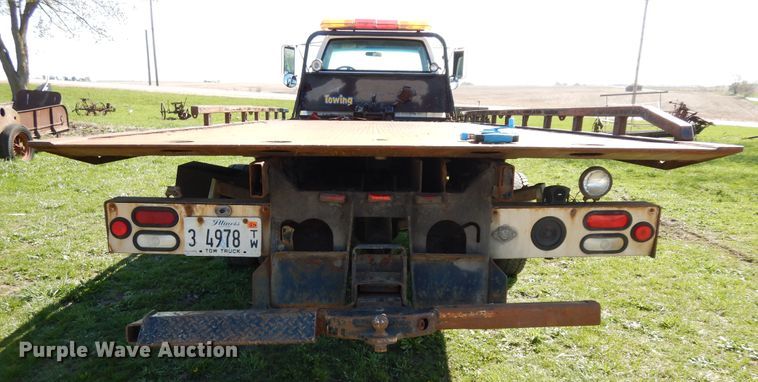 image for item DF6783 2002 Chevrolet C6500  rollback truck