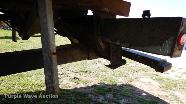 image for item DF6783 2002 Chevrolet C6500  rollback truck