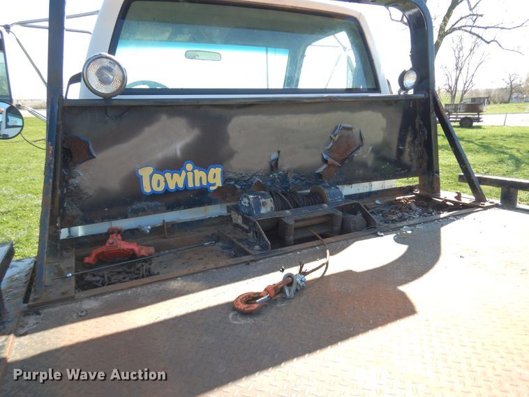 image for item DF6783 2002 Chevrolet C6500  rollback truck