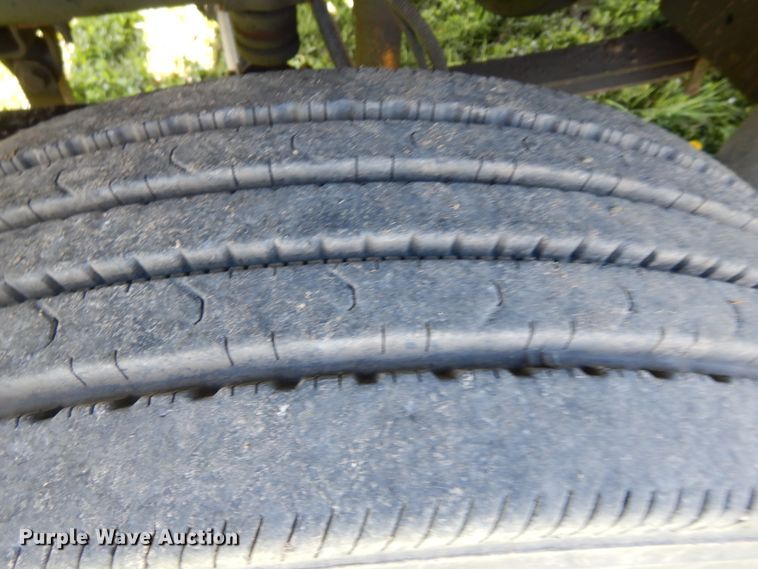 image for item DF6783 2002 Chevrolet C6500  rollback truck