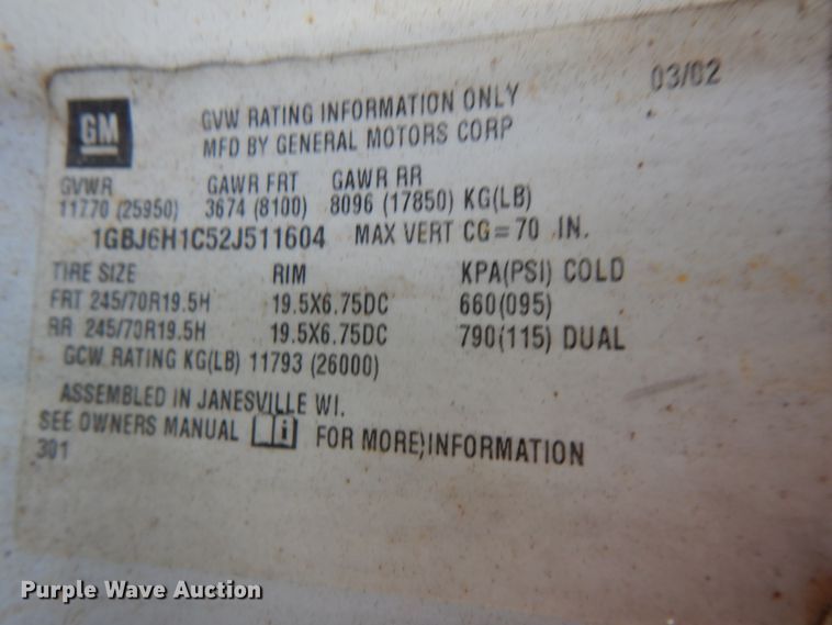 image for item DF6783 2002 Chevrolet C6500  rollback truck