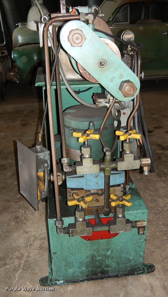 image for item DF6785 Double A B063M10A4 hose crimping machine