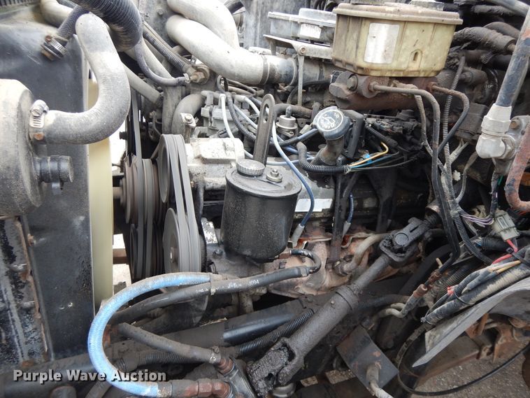 image for item DF6790 1995 Ford F700  grain truck