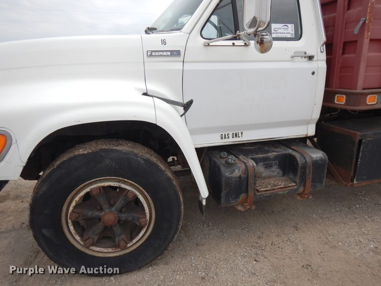 image for item DF6790 1995 Ford F700  grain truck