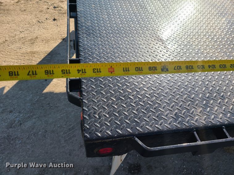 image for item DH5919 2008 Chevrolet Silverado 3500HD  flatbed pickup truck