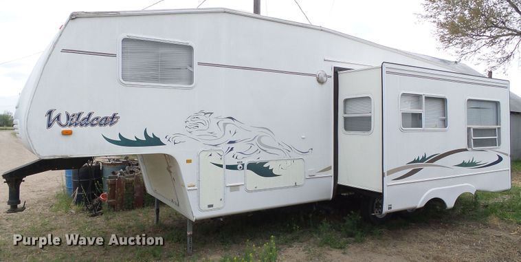 image for item DI5580 2001 Wildcat 28BH  camper