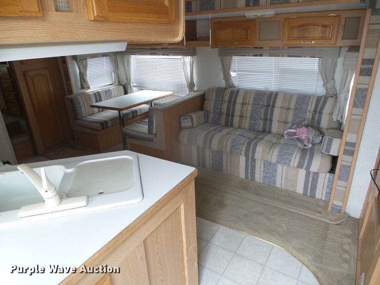 image for item DI5580 2001 Wildcat 28BH  camper