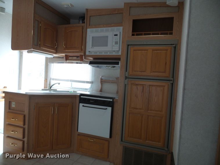 image for item DI5580 2001 Wildcat 28BH  camper