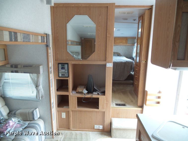 image for item DI5580 2001 Wildcat 28BH  camper