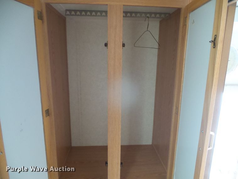 image for item DI5580 2001 Wildcat 28BH  camper