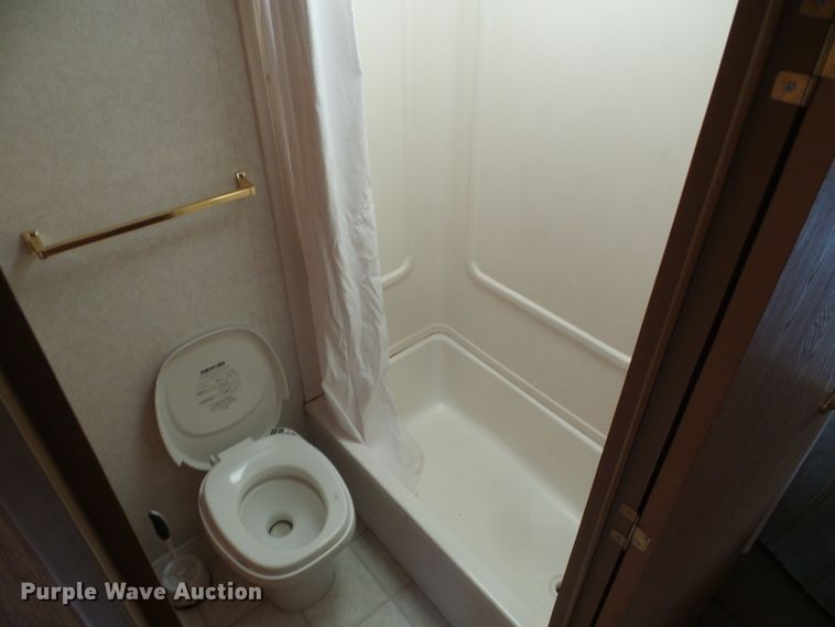 image for item DI5580 2001 Wildcat 28BH  camper