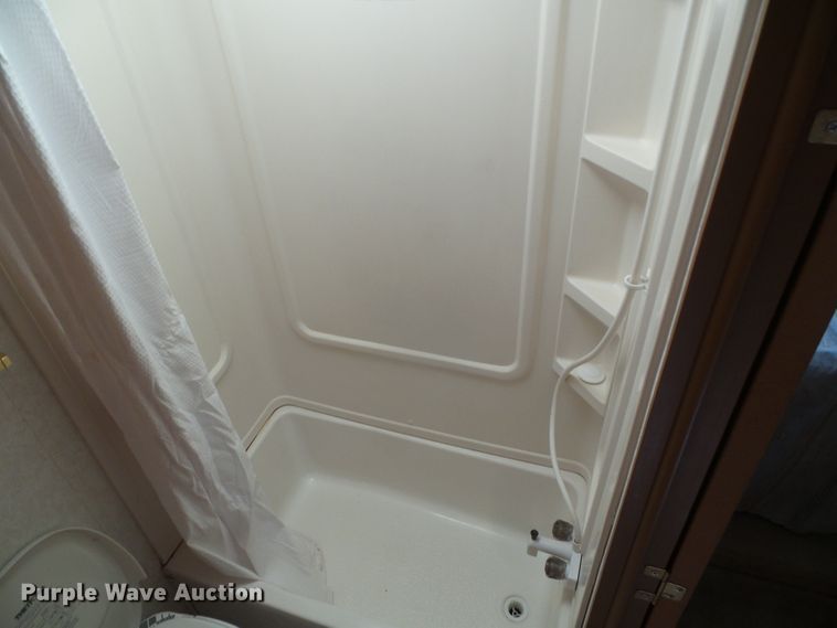 image for item DI5580 2001 Wildcat 28BH  camper