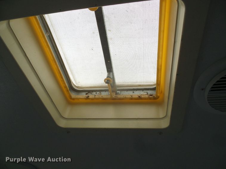 image for item DI5580 2001 Wildcat 28BH  camper