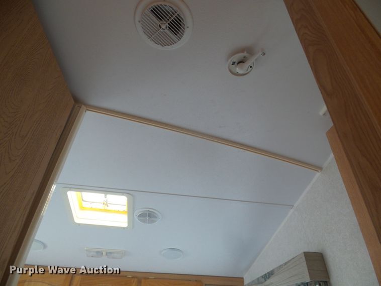 image for item DI5580 2001 Wildcat 28BH  camper