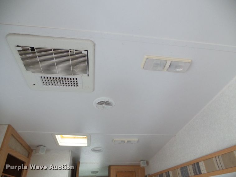 image for item DI5580 2001 Wildcat 28BH  camper