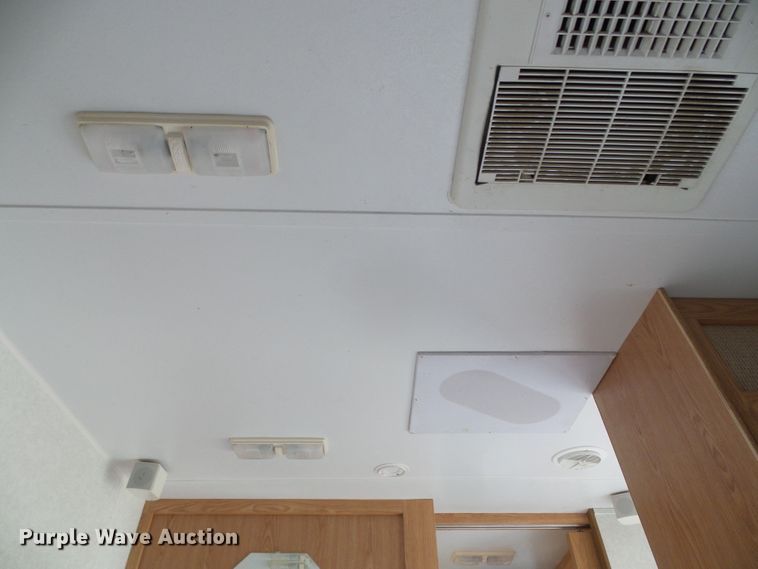 image for item DI5580 2001 Wildcat 28BH  camper