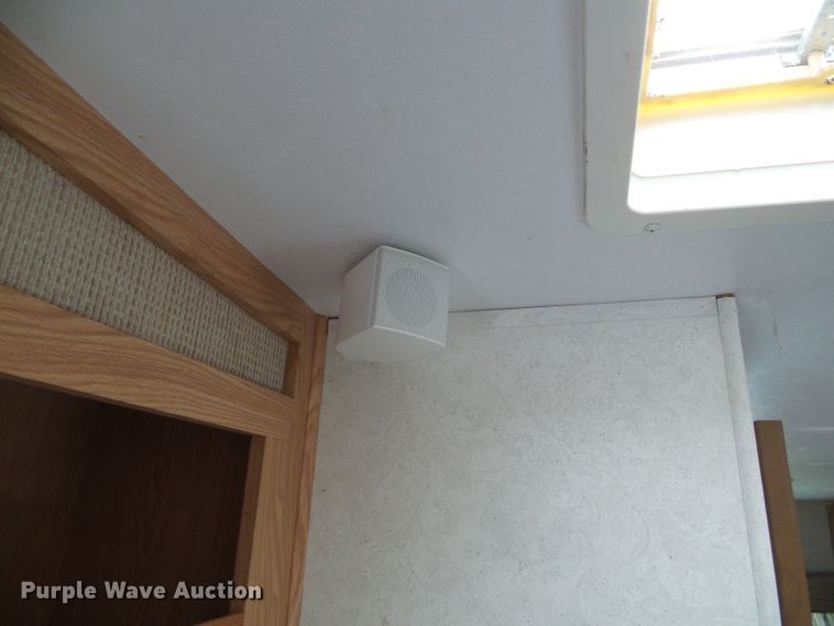 image for item DI5580 2001 Wildcat 28BH  camper