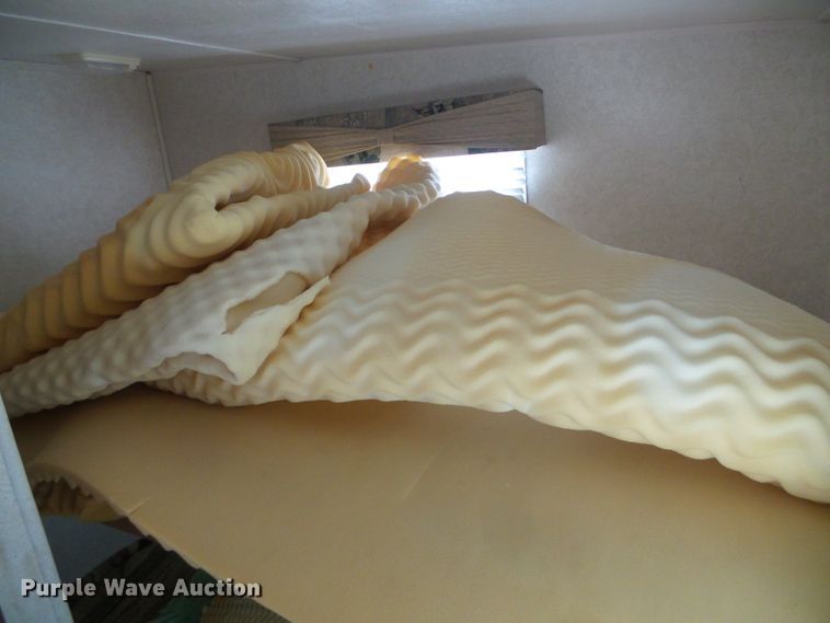 image for item DI5580 2001 Wildcat 28BH  camper