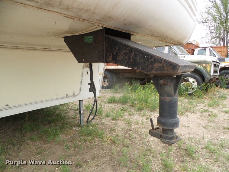 image for item DI5580 2001 Wildcat 28BH  camper