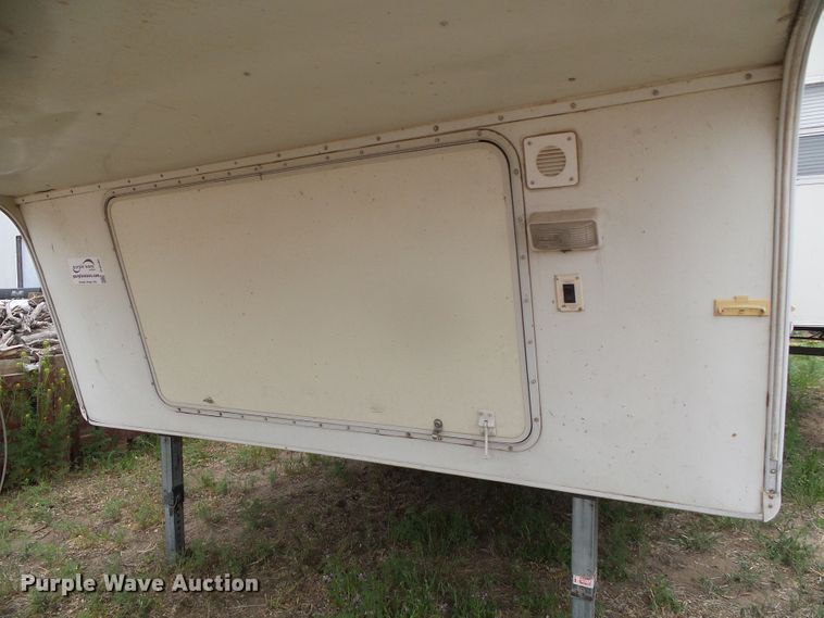 image for item DI5580 2001 Wildcat 28BH  camper