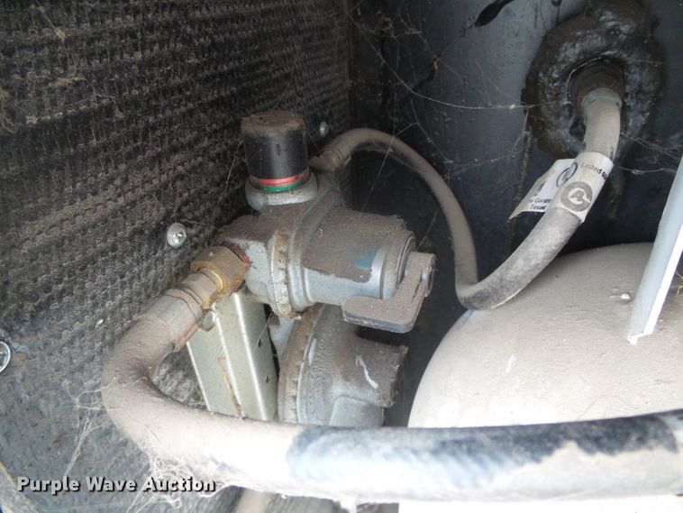 image for item DI5580 2001 Wildcat 28BH  camper