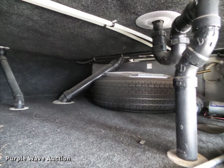 image for item DI5580 2001 Wildcat 28BH  camper