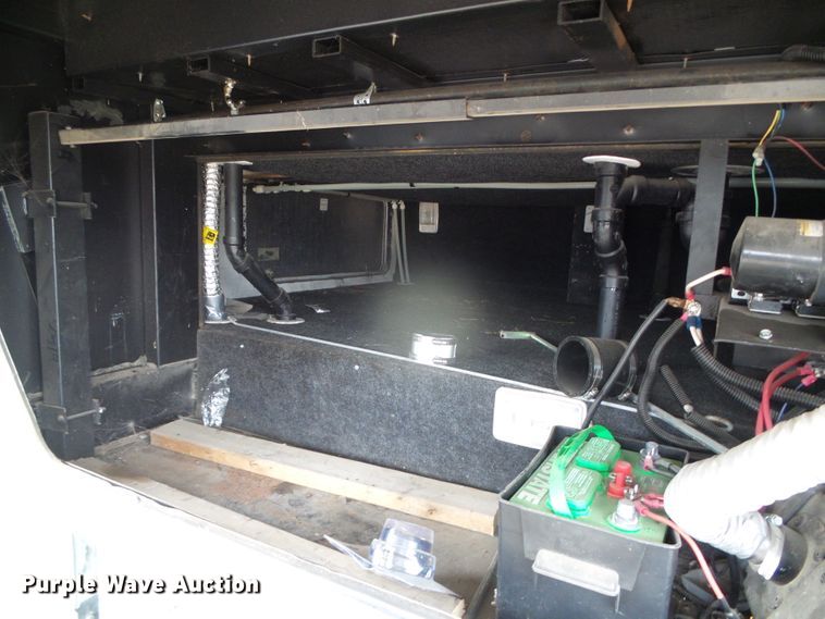 image for item DI5580 2001 Wildcat 28BH  camper