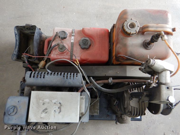 image for item DJ0283 2004 Blazer PH610 mosquito fogger