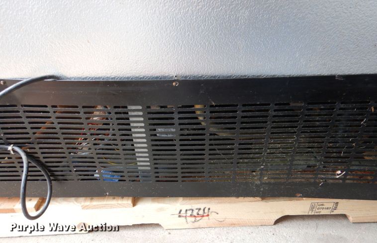 image for item DJ0284 Avantco 178CFD2RR refrigerator