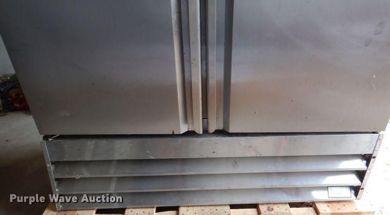 image for item DJ0284 Avantco 178CFD2RR refrigerator