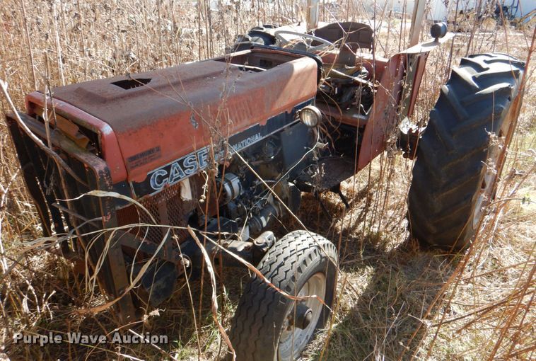 image for item DJ0298 1986 Case IH 485  tractor