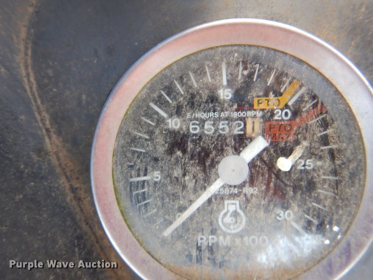 image for item DJ0298 1986 Case IH 485  tractor