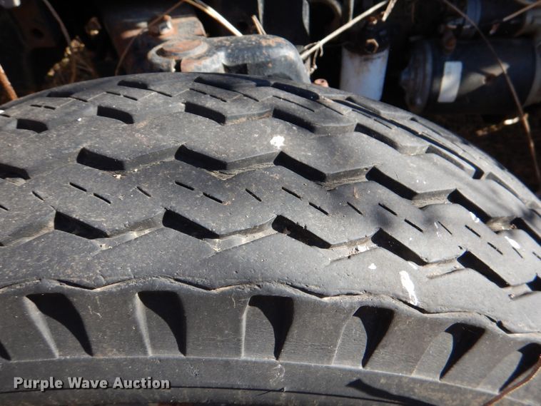 image for item DJ0298 1986 Case IH 485  tractor