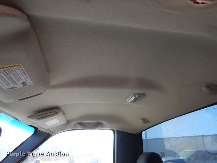 image for item DJ0299 2003 GMC Sierra 1500  pickup truck