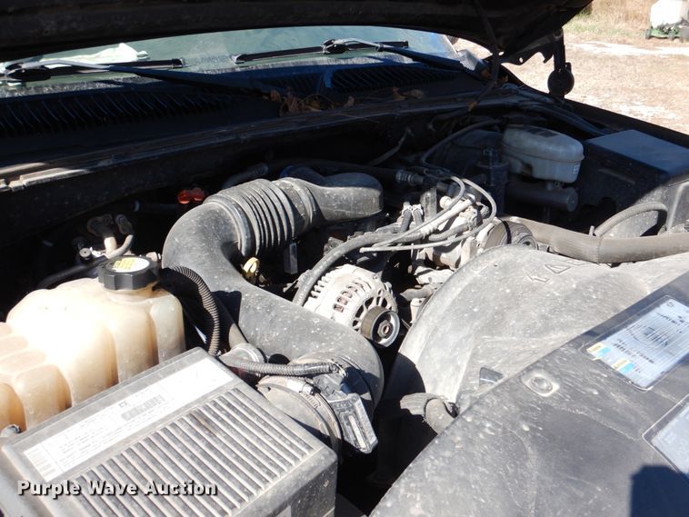 image for item DJ0299 2003 GMC Sierra 1500  pickup truck