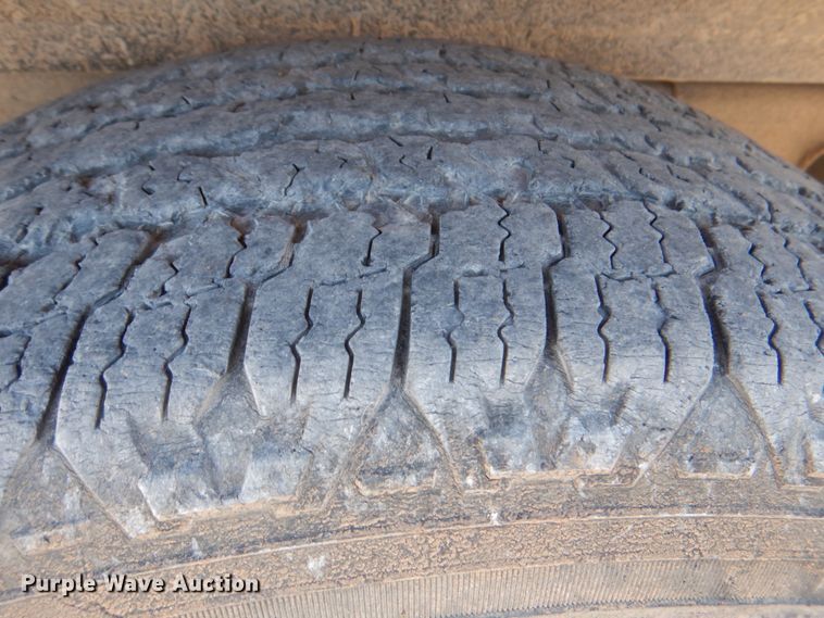 image for item DJ0299 2003 GMC Sierra 1500  pickup truck