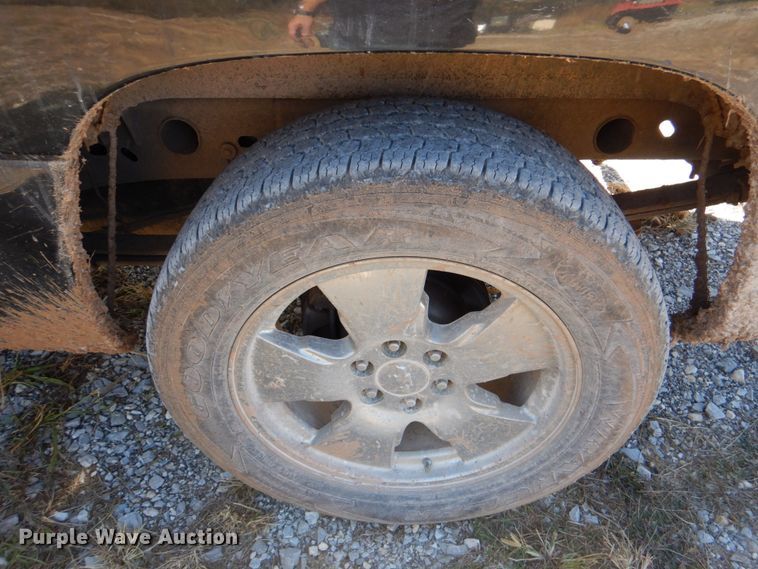 image for item DJ0299 2003 GMC Sierra 1500  pickup truck