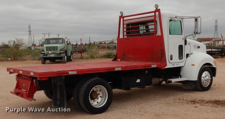 image for item DJ1070 2008 Peterbilt 325  flatbed truck