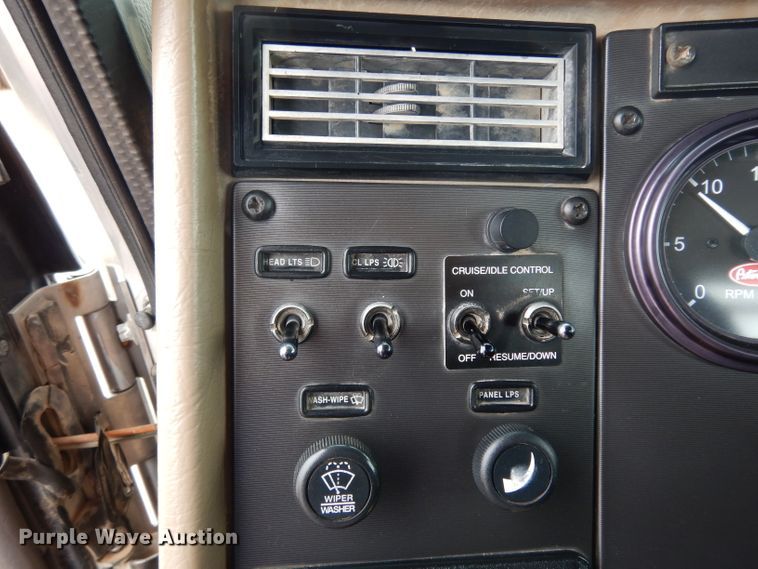 image for item DJ1070 2008 Peterbilt 325  flatbed truck