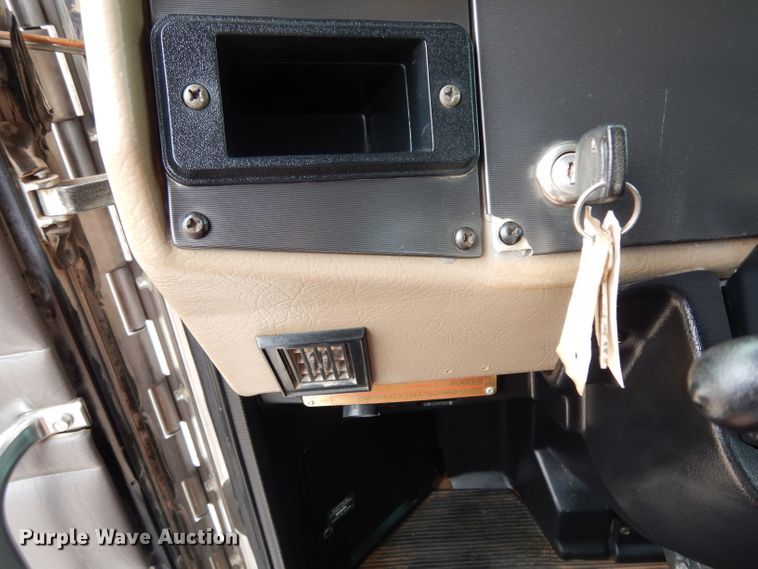 image for item DJ1070 2008 Peterbilt 325  flatbed truck