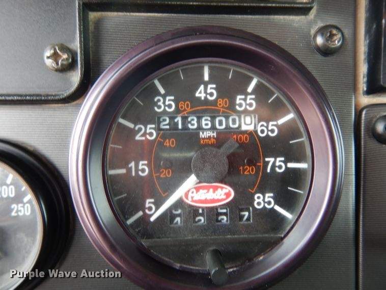 image for item DJ1070 2008 Peterbilt 325  flatbed truck