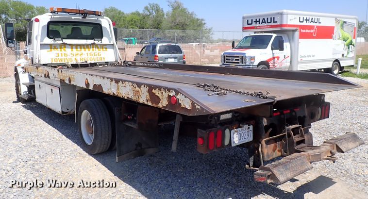 image for item DJ5547 2002 International 4300  rollback truck