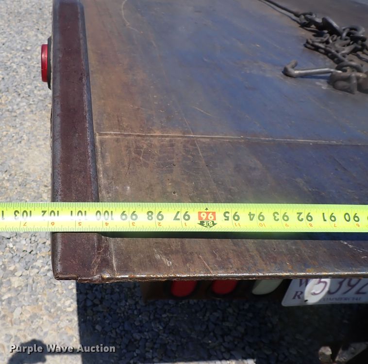 image for item DJ5547 2002 International 4300  rollback truck