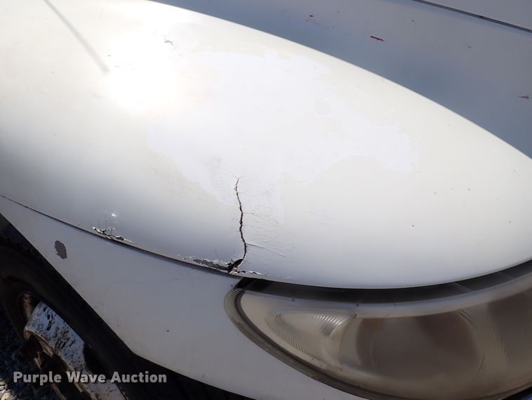 image for item DJ5547 2002 International 4300  rollback truck