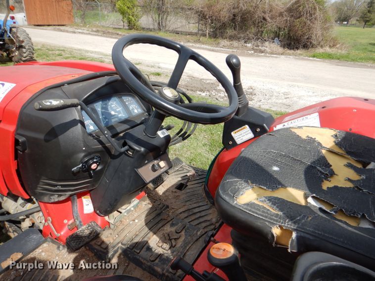 image for item DJ8721 Branson 3520R  MFWD tractor